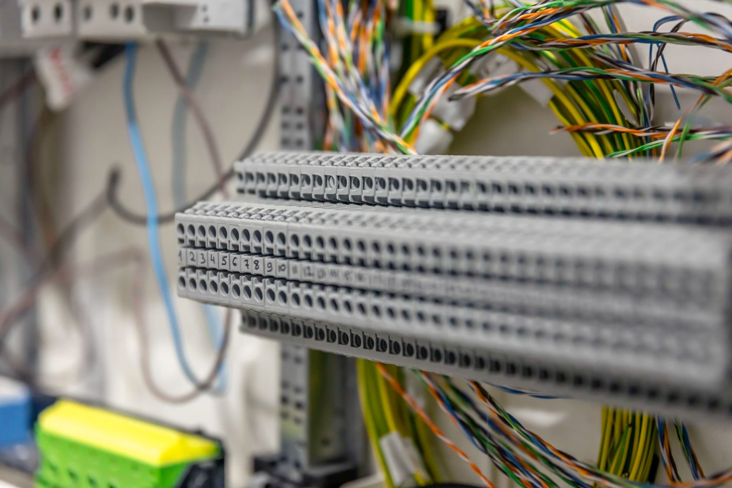 Telecom Services 52848 (1)